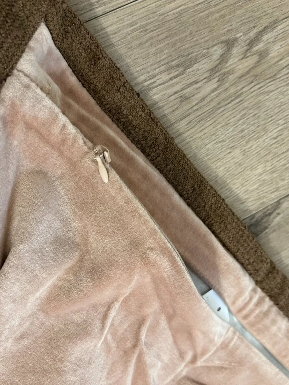 POTTERY BARN Fez Embroidered Pillow Cover in Blush 22
